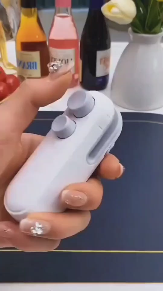2-in-1 Smart Bag Sealer & Cutter
